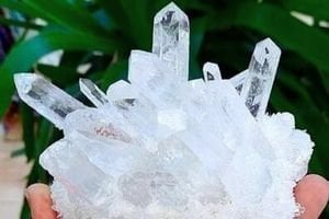 Kristal Kuvars Doğal Taş Kütleleri